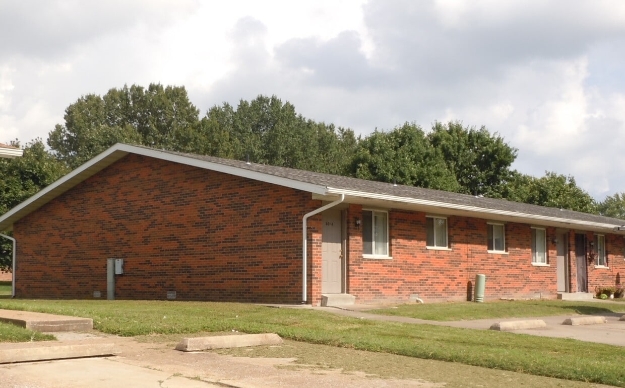 Primary Photo - 115 Maryknoll Dr