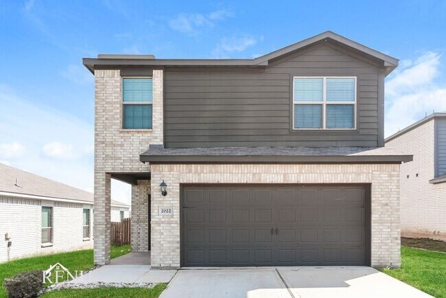 Building Photo - 2022 Delta Downs Dr