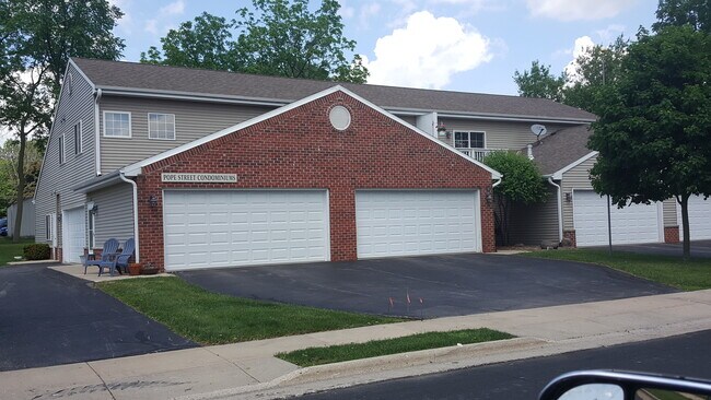 2 Car Attached Garage - 861 Pope Street