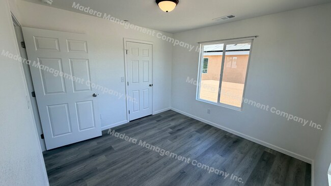 Foto del edificio - Villa De Ramon Apartment