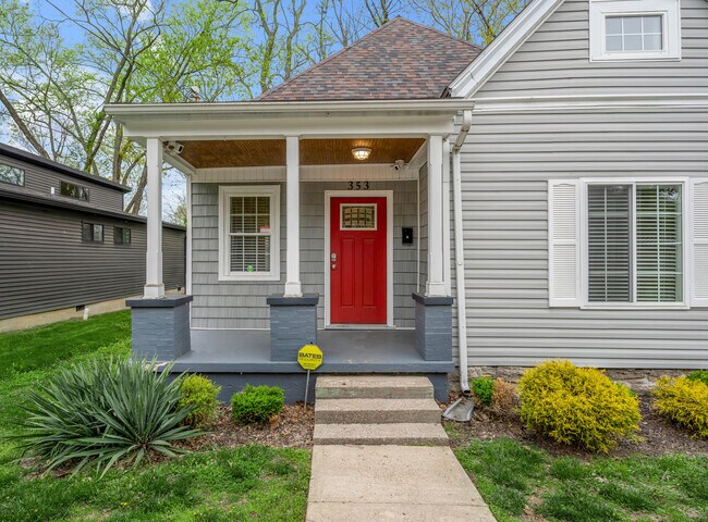 Building Photo - 353 Ross Ave