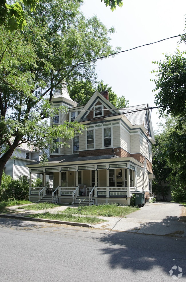 Building Photo - 20 Grove Ave