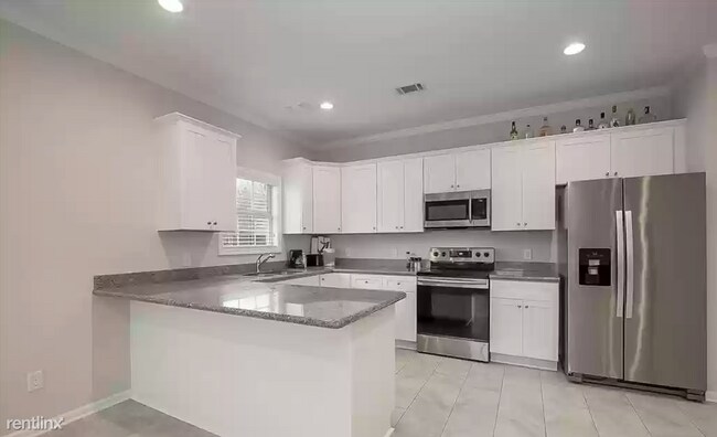 Foto del edificio - 3 br, 3.5 bath House - 626 31st Ave E