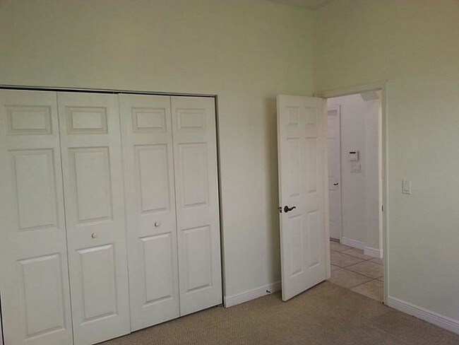 Foto del edificio - 4917 SW 136th Ter