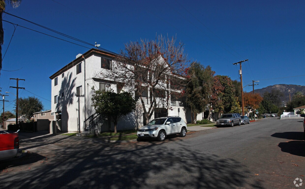 Foto principal - 1117 S Lake St