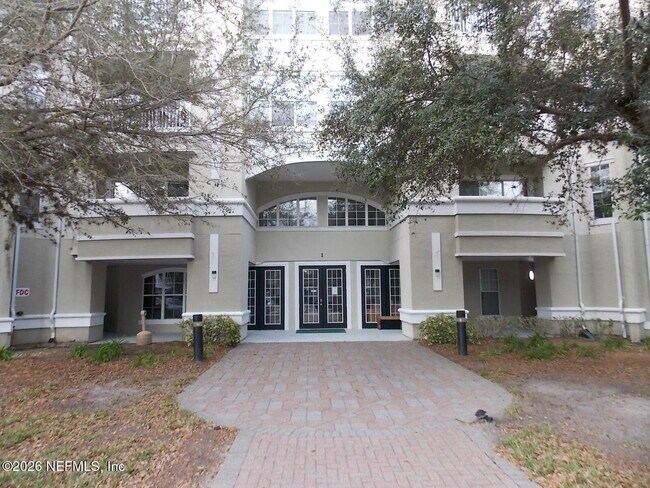 Foto del edificio - 8290 Park Way
