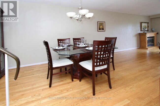 Building Photo - 3318 Strabane Dr