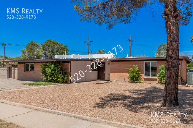 Building Photo - 4 Beds / 2 Bath - OWNER/AGENT