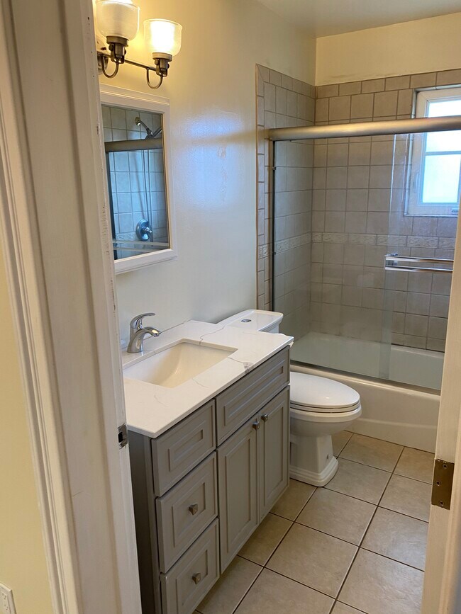 6520 Telegraph Ave Unit 2, Oakland, CA 94609 Apartments in Oakland