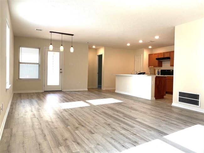 Foto del edificio - 2619 White Bluff Ln