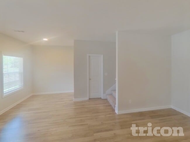 Building Photo - 4210 Effie Seward Dr