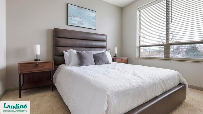 Foto del edificio - 5800 Highlands Plaza Dr