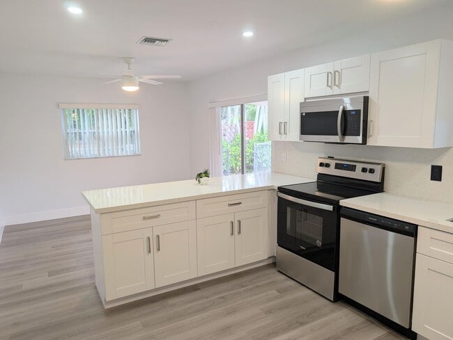 Building Photo - 10920 Gable St