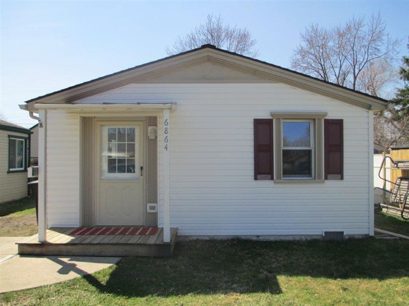 Primary Photo - 6864 Wilkie St