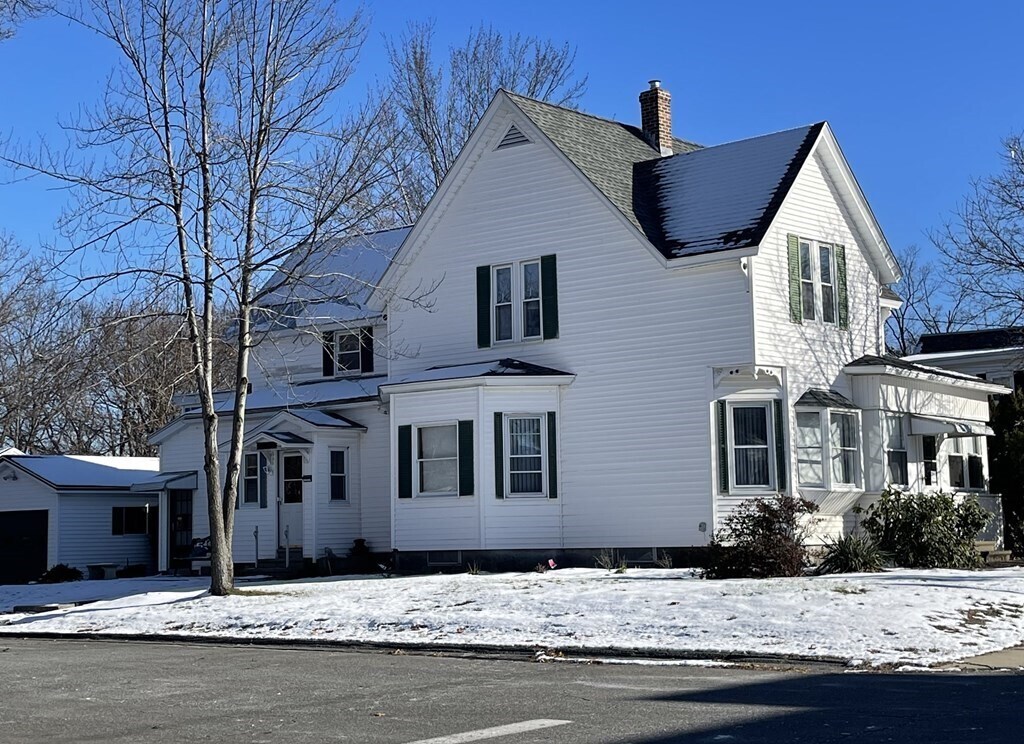 278 Water St Unit 1, Leominster, MA 01453 Room for Rent in Leominster