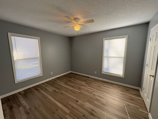 Foto del edificio - Recently Updated 3 Bedroom 1 Bath Home in ...