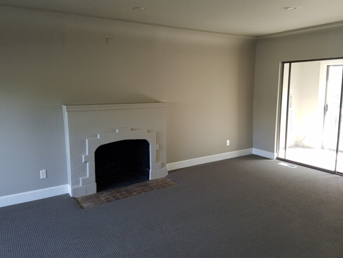 Sala de estar - 901 32nd Ave E