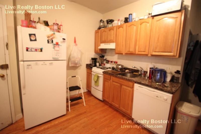 Primary Photo - 320 Huntington Ave