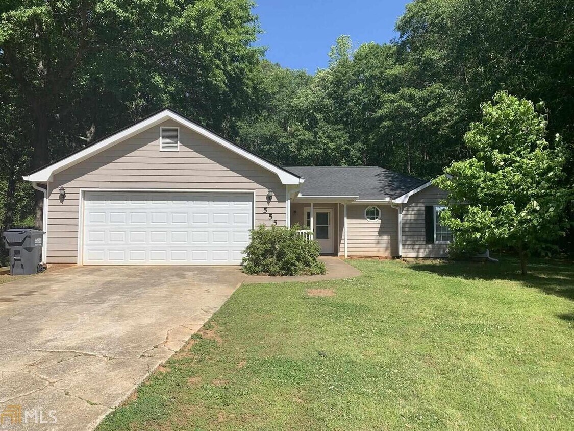 Primary Photo - 555 Cowan Rd