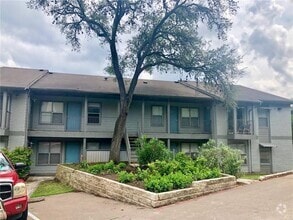 Building Photo - 3204 Menchaca Rd
