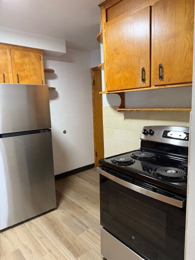 Building Photo - 2 bedroom townhouse twinplex