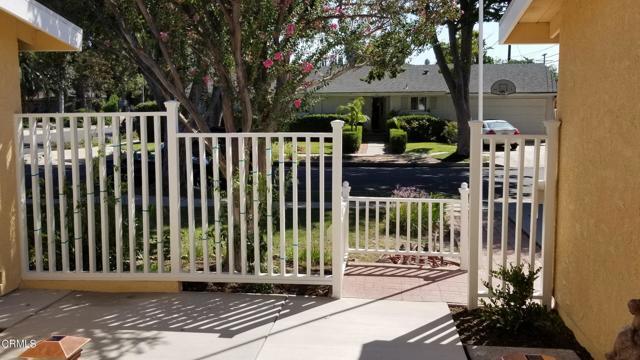 Foto del edificio - 22135 Archwood St