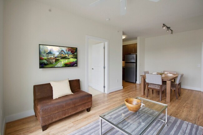 Foto del edificio - 200 S Peyton St