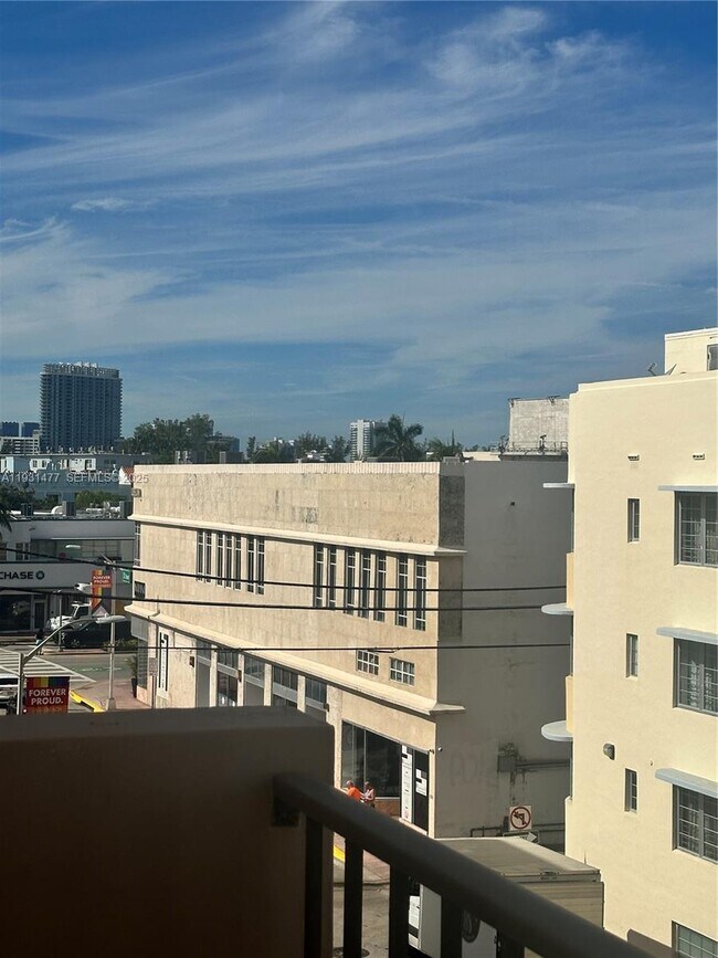 Foto del edificio - 1150 Collins Ave