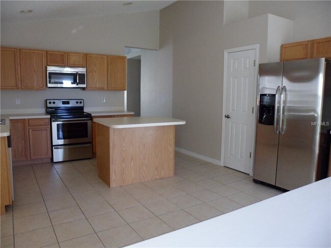 Building Photo - 609 Blenheim Loop
