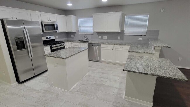 Foto del edificio - 8402 Orchard Mist Ln