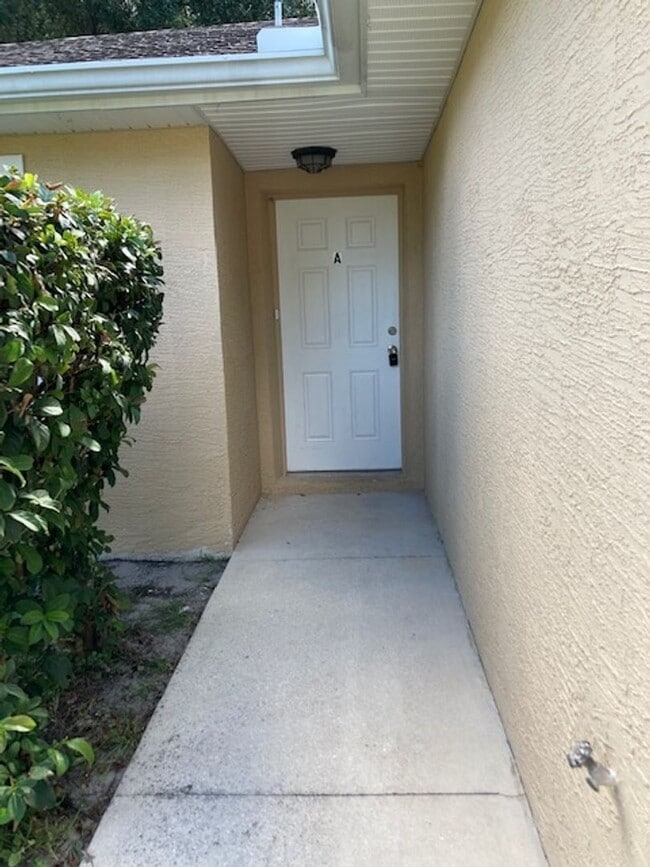 Building Photo - 36 Pony Express Dr