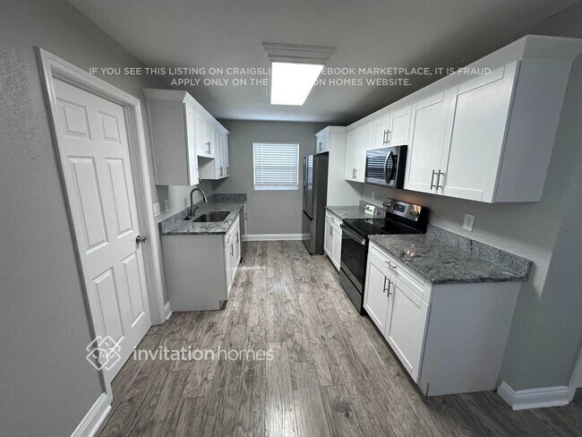 Foto del edificio - 909 Skyview Dr