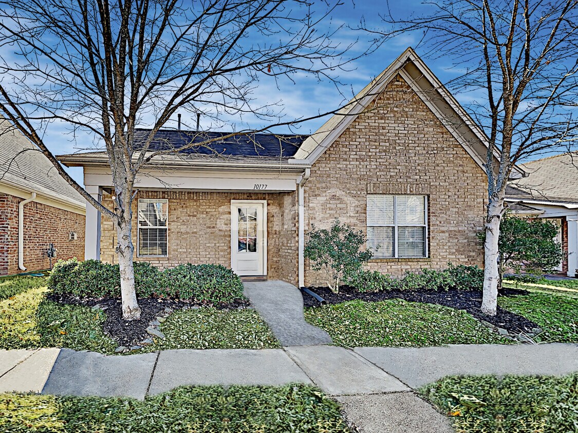 Primary Photo - 10177 Evening Hill Drive