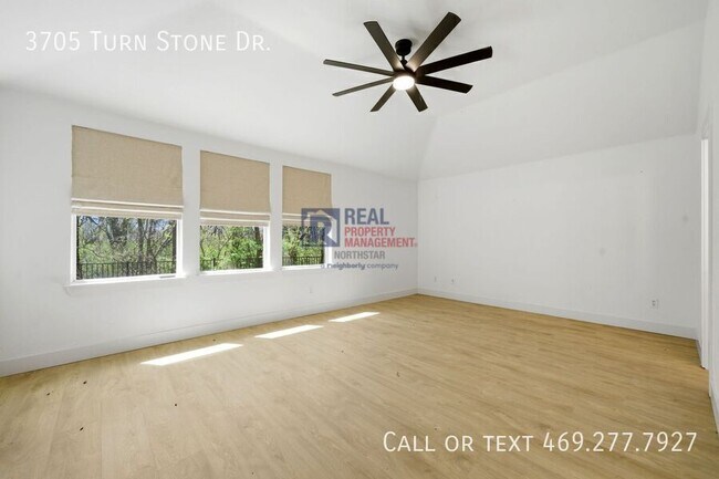Foto del edificio - 3705 Turn Stone Dr.-