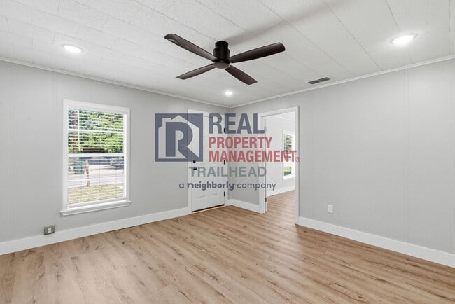 Building Photo - Comfort and Convenience Near Tarleton State University