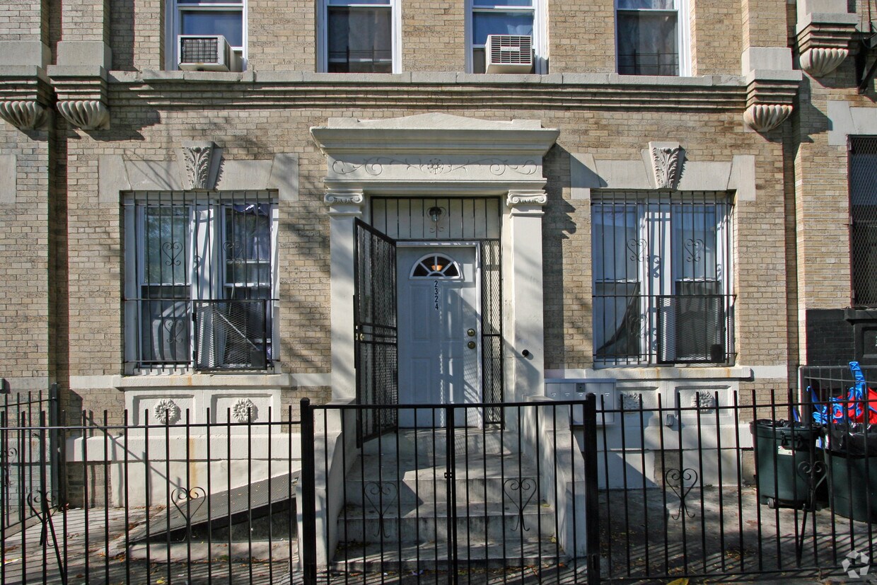 Foto del edificio - 2324 Bedford Ave 6