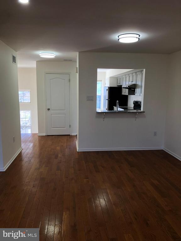 Foto del edificio - 4202 Quaker Ct