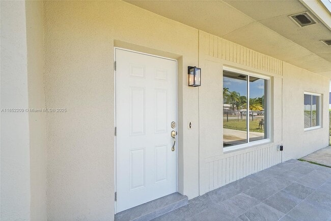 Building Photo - 14312 SW 110th Ave