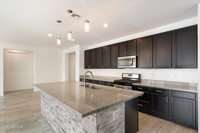 Foto del edificio - 22457 E Duncan St