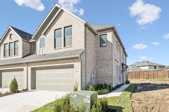 Building Photo - 3731 Pierce Ln