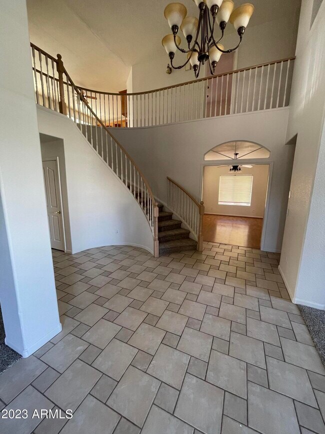 Building Photo - 1345 E Spur Ave