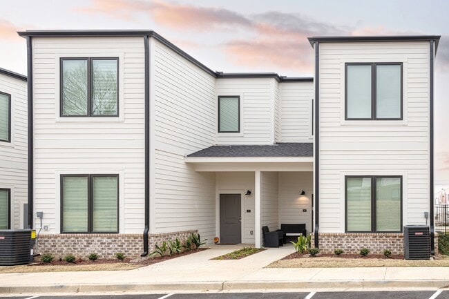 Building Photo - Dickson Flats