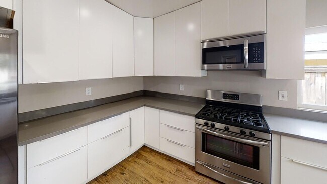 Foto del edificio - 5216 E Falls View Dr