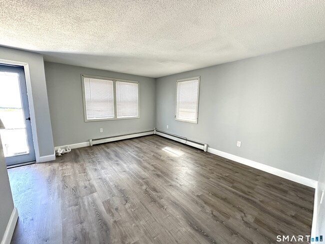 Building Photo - 49 Whitworth St