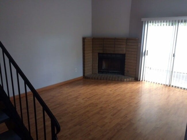 Building Photo - 6700 Nottingham Ln