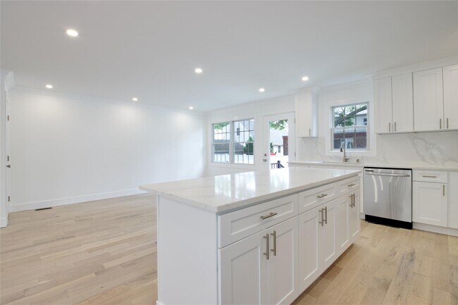 Foto del edificio - 30 Kirkwood Rd