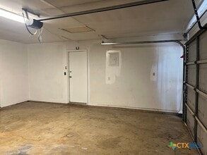 Building Photo - 1306 Carnation Ln