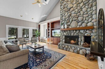 Building Photo - 60726 Golf Village Loop