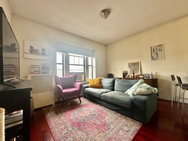 Building Photo - 63 Hamilton Terrace