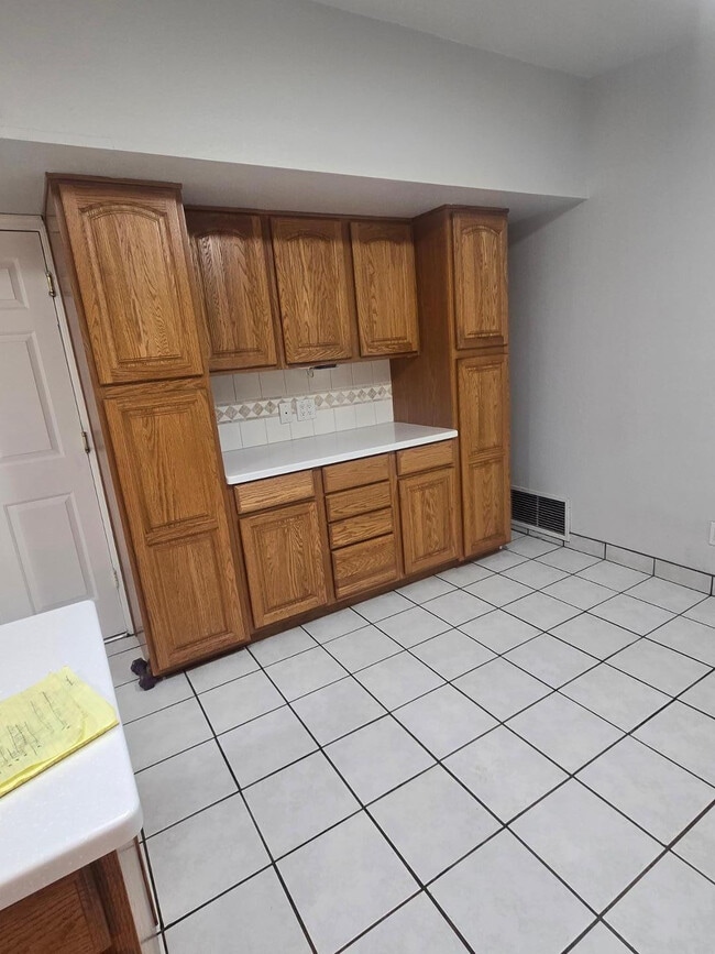 Building Photo - 3865 Redwing Pl